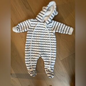 Nordstrom Hooded Bunting (Baby), size 6M